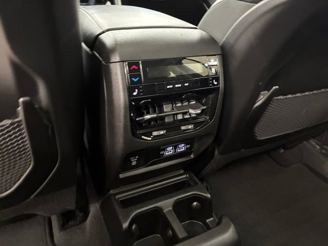 Used 2021 Jeep Grand Cherokee L Limited image 19