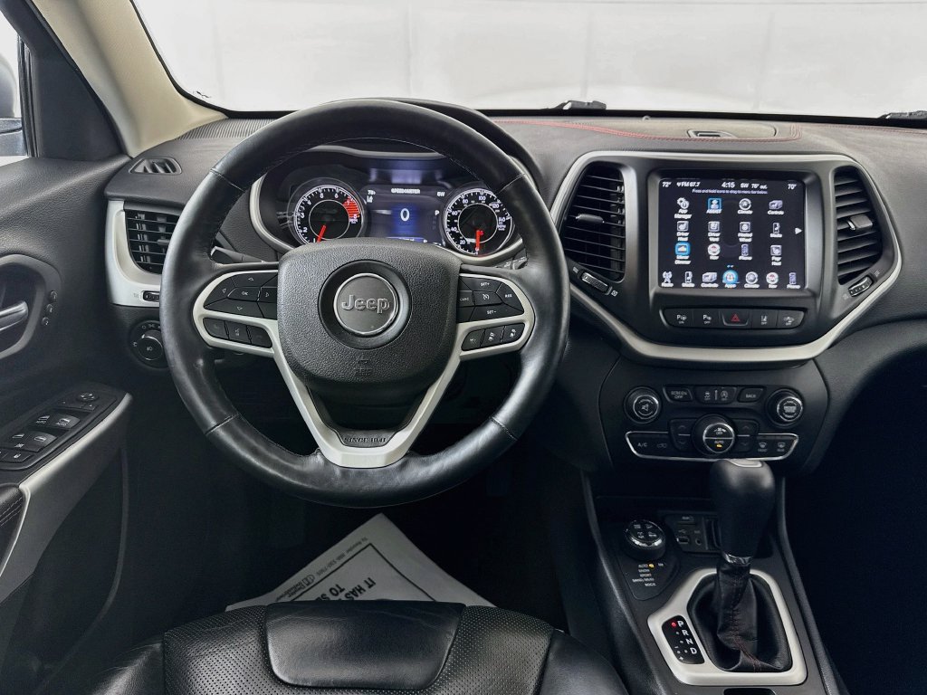 Used 2018 Jeep Cherokee Trailhawk w/ Quick Order Package 27L AWD/4WD image 27
