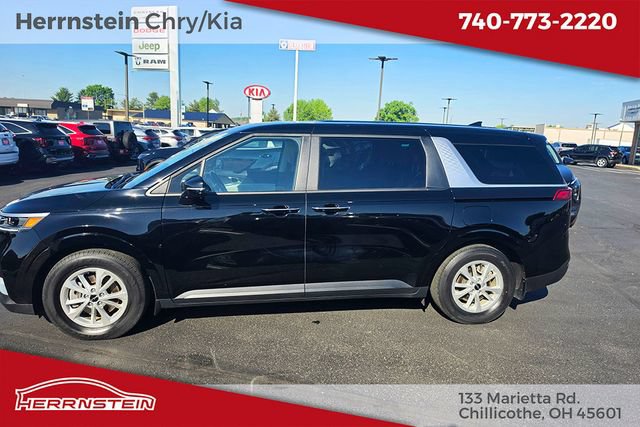 Used 2024 Kia Carnival LX FWD image 4
