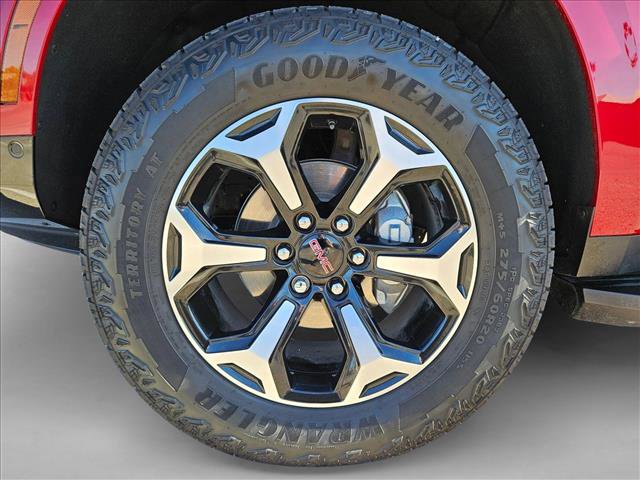 Used 2025 GMC Yukon AT4 AWD/4WD image 24