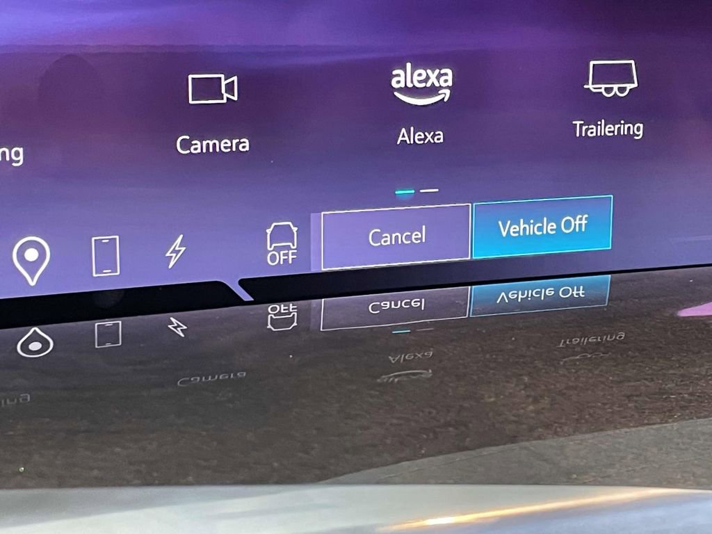 New 2025 Cadillac Escalade IQ Sport 2 image 31