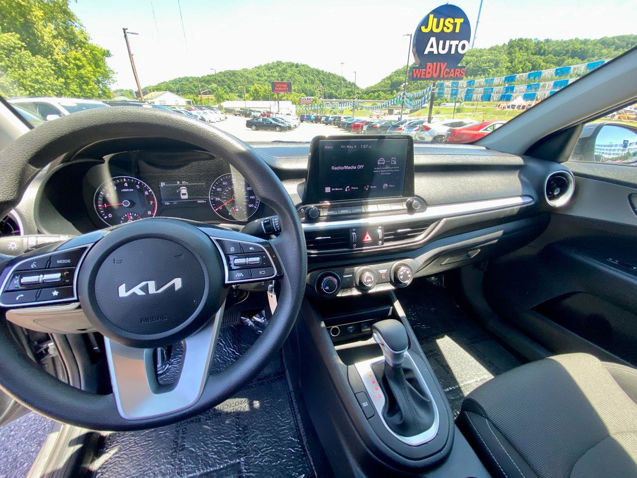 Used 2024 Kia Forte LXS FWD image 22