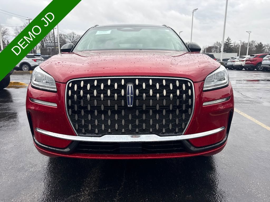 Used 2025 Lincoln Corsair Grand Touring w/ Rear Removable Package Tray AWD/4WD image 3