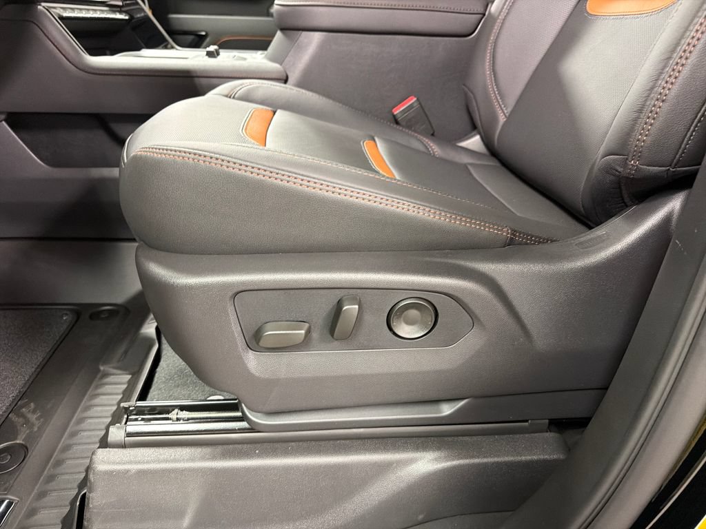 New 2026 GMC Sierra 2500 AT4 w/ AT4 Premium Plus Package AWD/4WD image 23