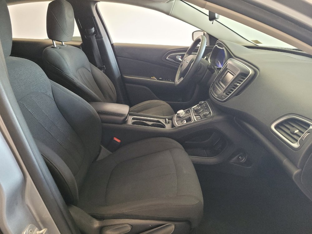 Used 2015 Chrysler 200 Limited FWD image 21