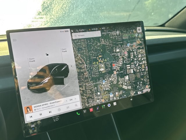 Used 2026 Tesla Model Y 2WD image 32