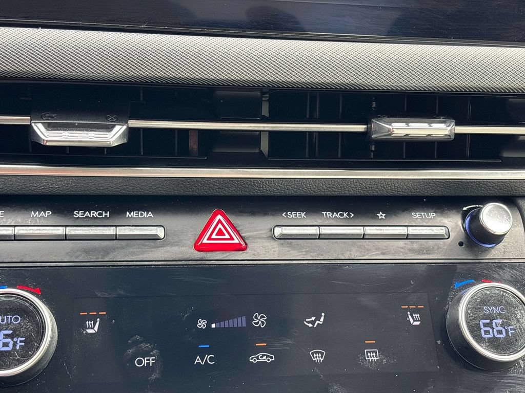 Used 2025 Hyundai Sonata SEL FWD image 21
