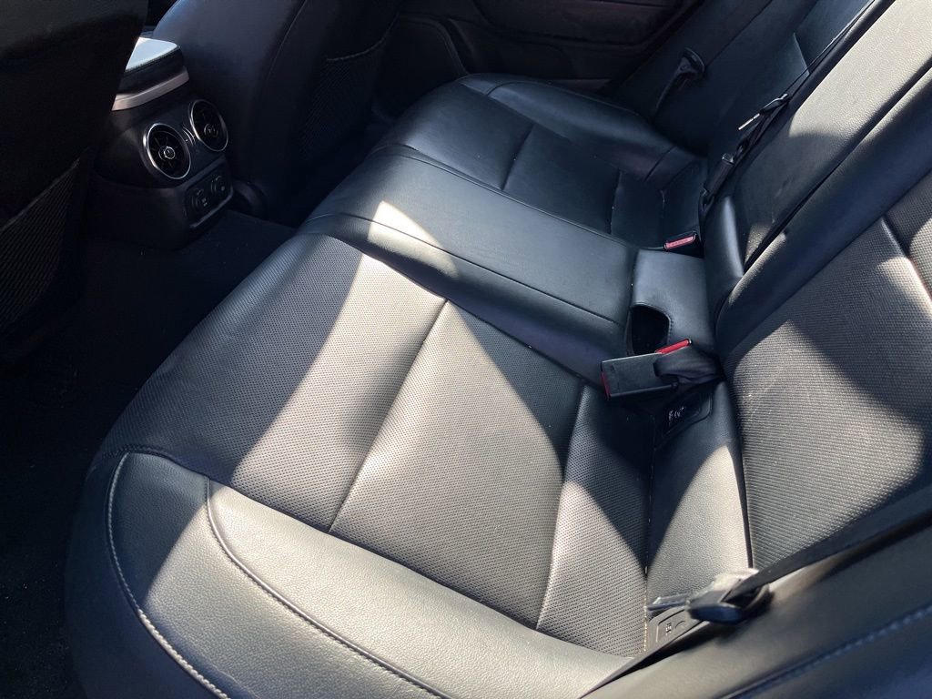 Used 2019 Kia Stinger GT image 13