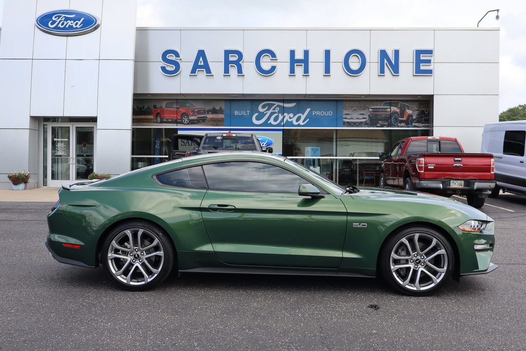 Used 2022 Ford Mustang GT Premium w/ Equipment Group 401A RWD image 2