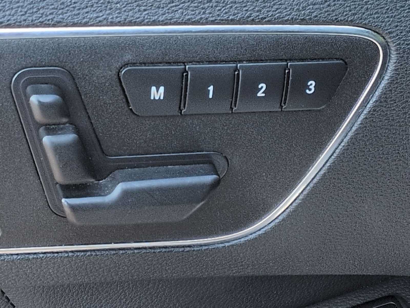 Used 2012 Mercedes-Benz E 350 4MATIC Sedan image 18