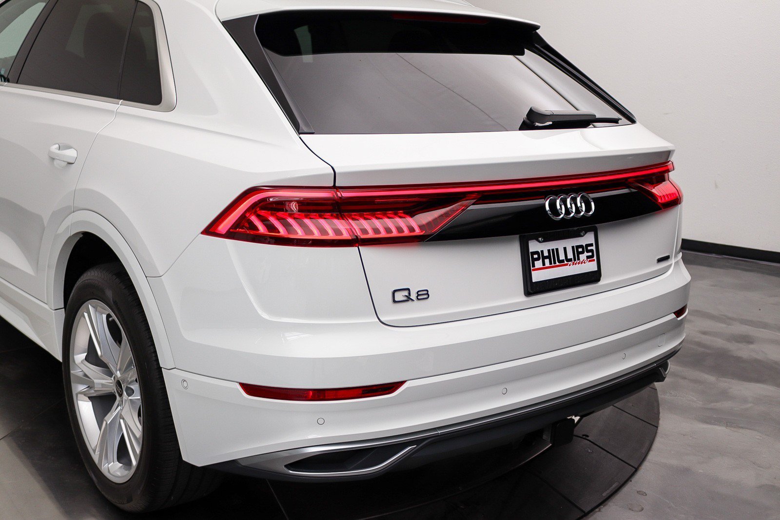 Used 2023 Audi Q8 Premium Plus w/ Premium Plus Package AWD/4WD image 14