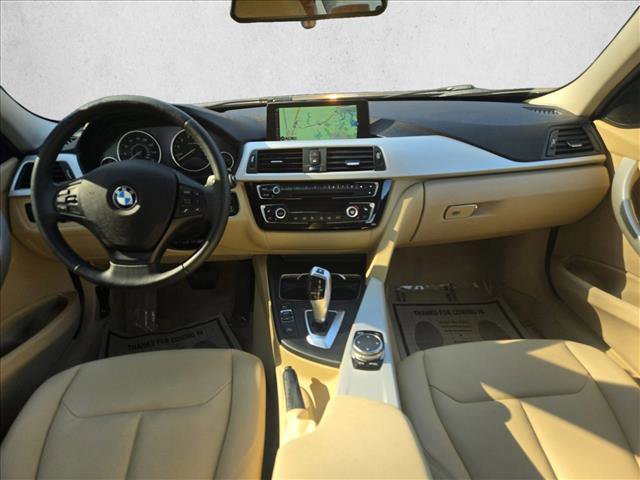 Used 2016 BMW 320i xDrive Sedan image 14