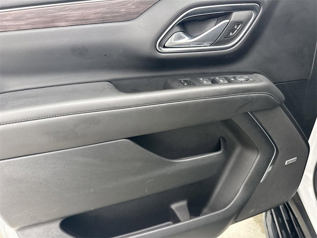 Used 2024 Chevrolet Suburban LT image 21