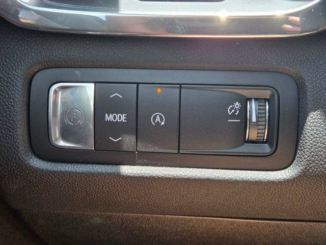 New 2026 GMC Acadia Denali w/ Super Cruise Package FWD image 31