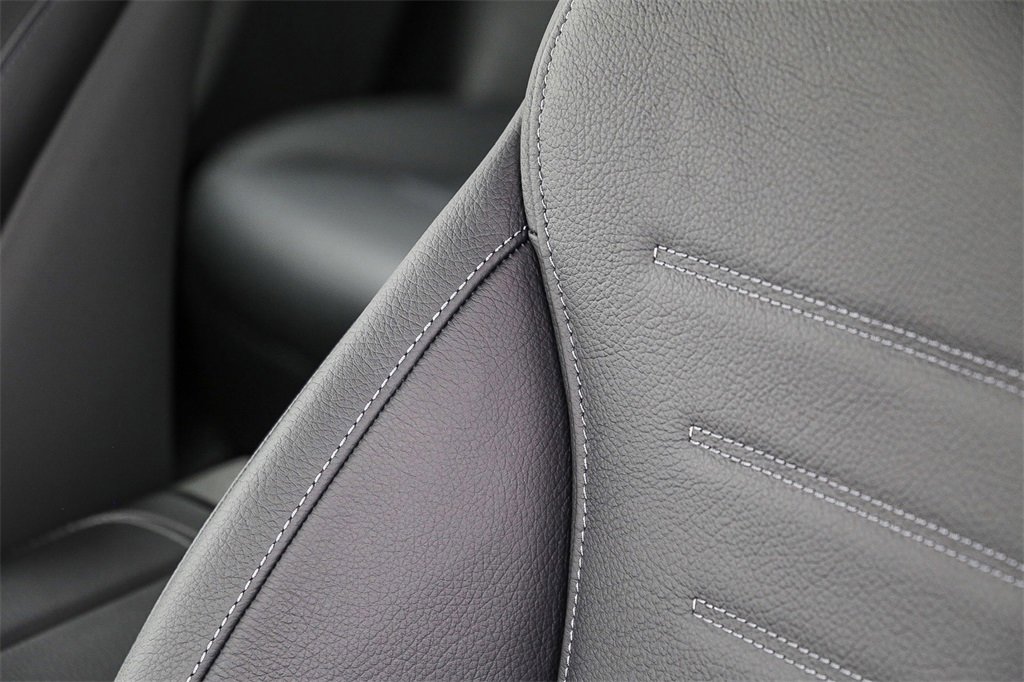 Used 2024 Mercedes-Benz GLC 43 AMG 4MATIC image 31