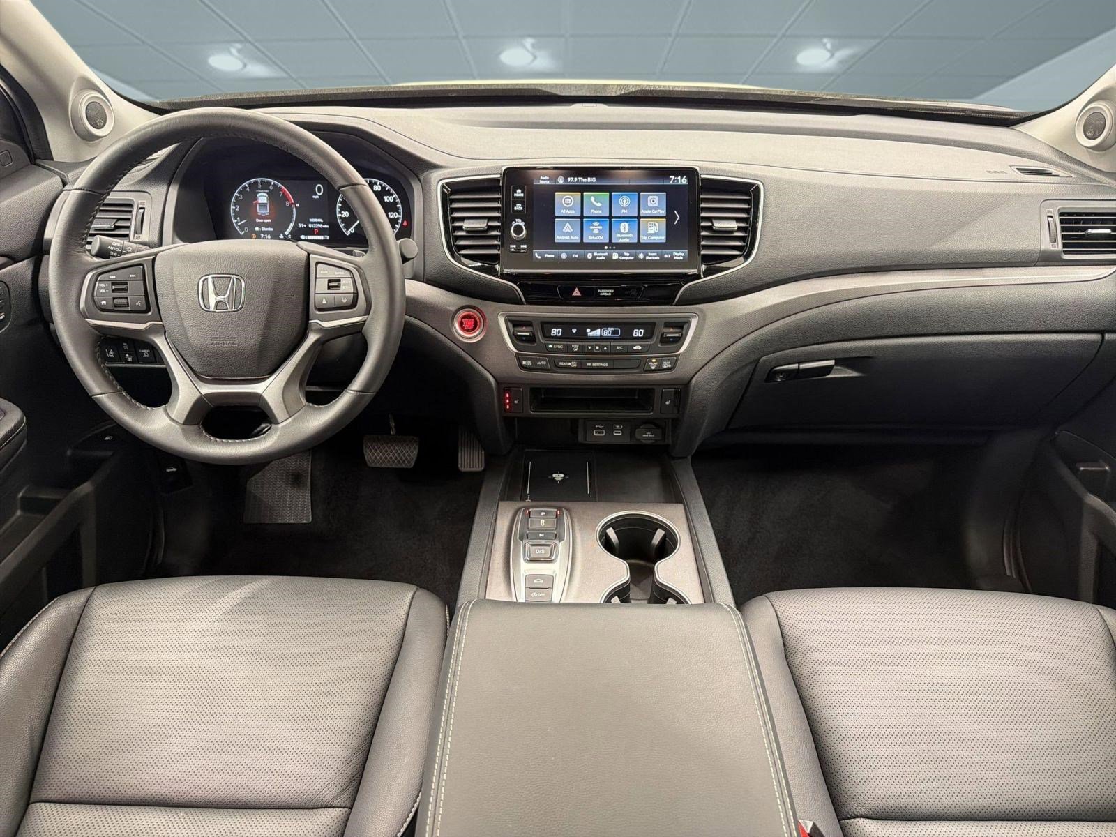 Used 2025 Honda Ridgeline RTL image 17