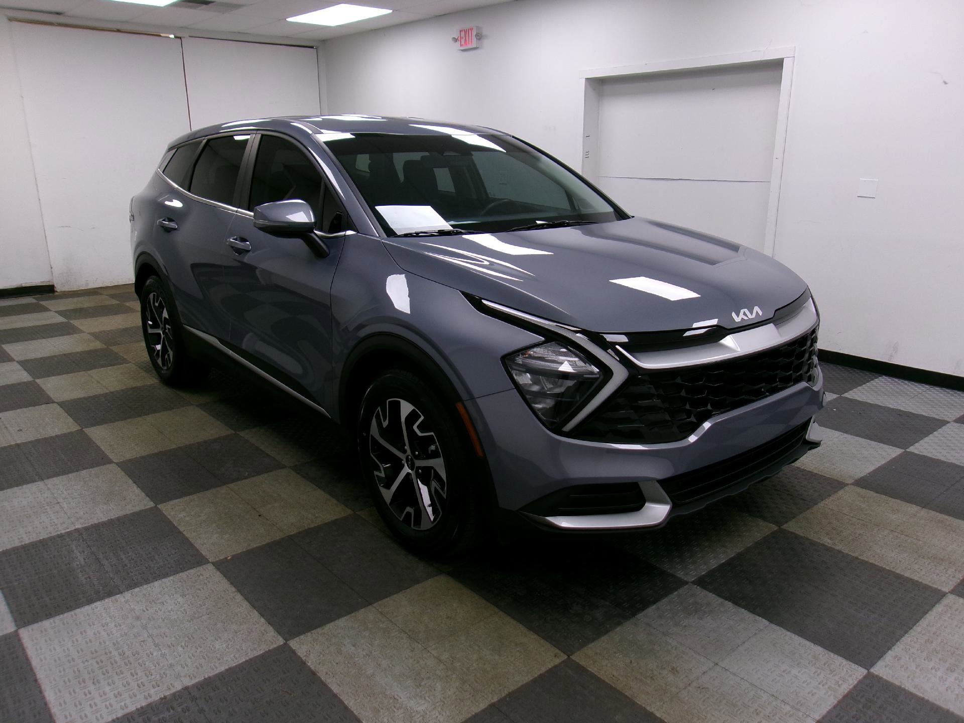 Used 2023 Kia Sportage EX FWD image 15