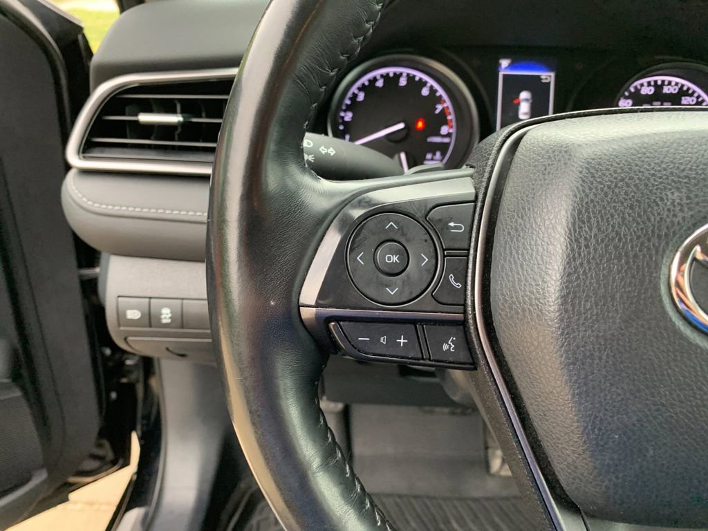 Used 2023 Toyota Camry SE FWD image 27