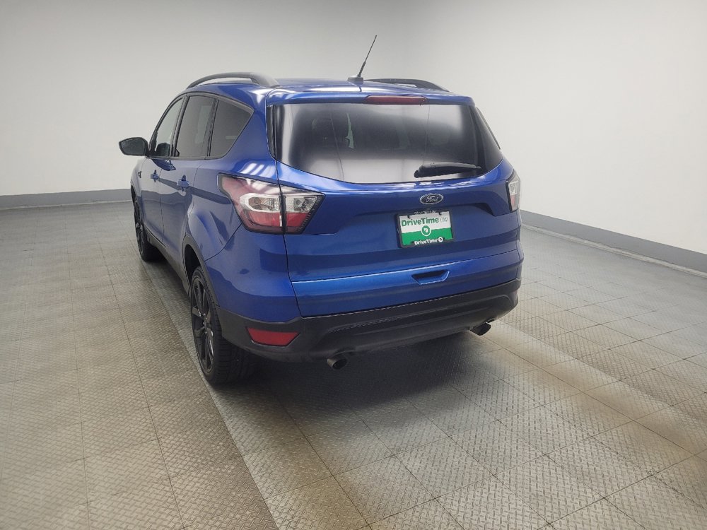 Used 2017 Ford Escape SE w/ SE Sport Appearance Package AWD/4WD image 5
