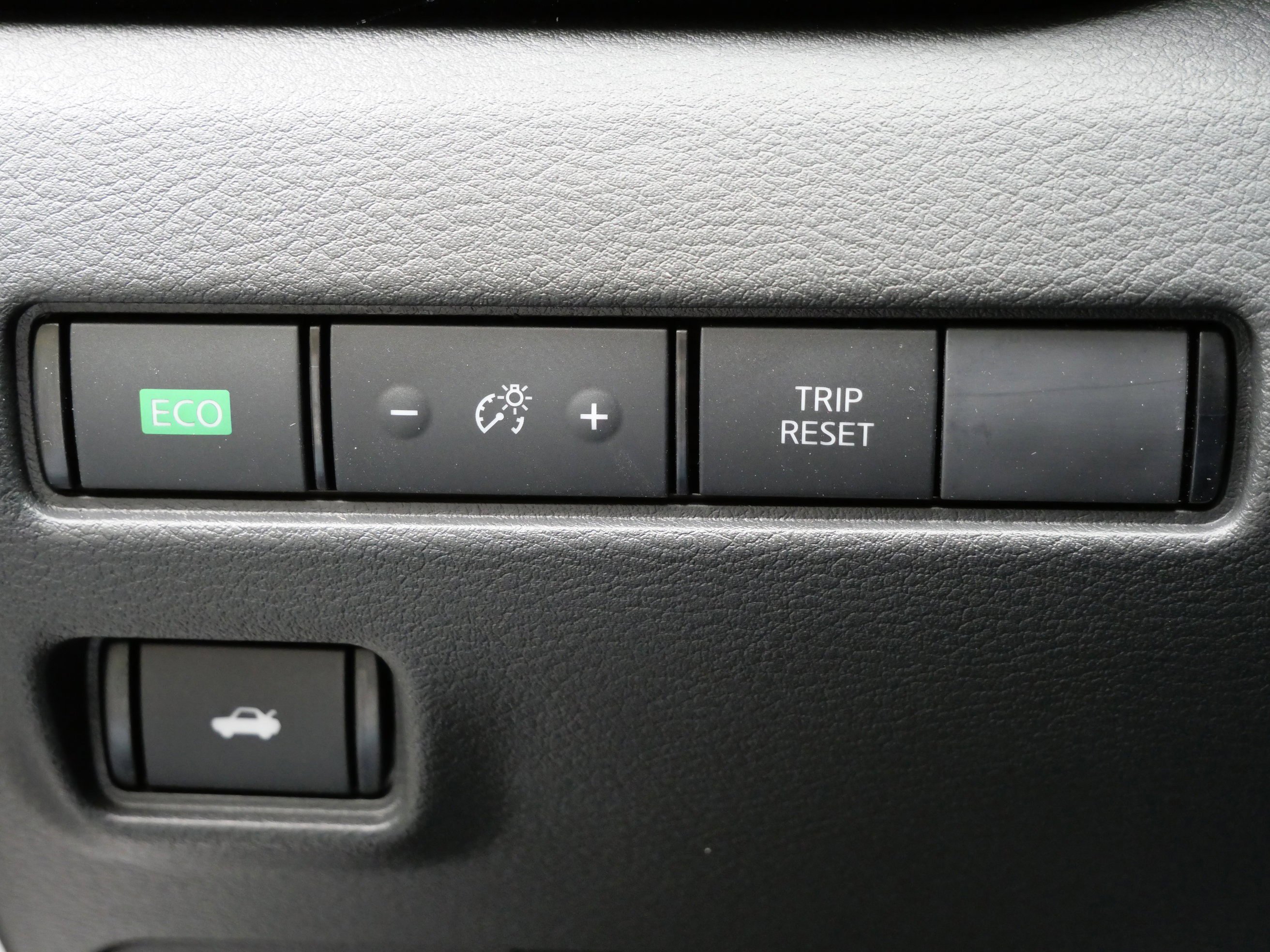 New 2025 Nissan Sentra SV image 13