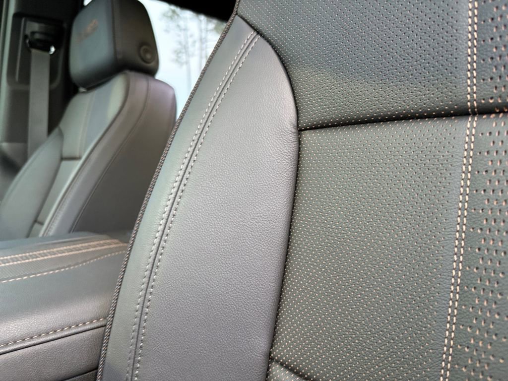 New 2025 Chevrolet Silverado 2500 High Country w/ Technology Package image 16