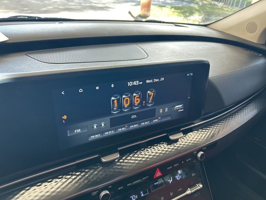 Used 2022 Kia Carnival SX Prestige image 7