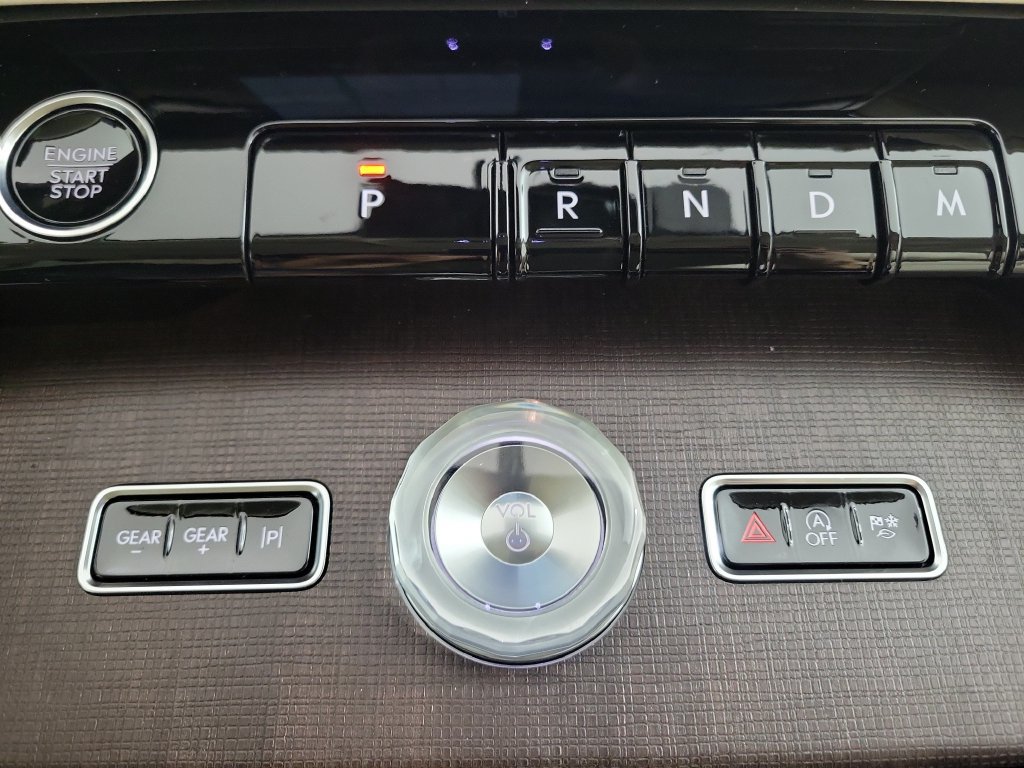 New 2027 Lincoln Navigator Premiere RWD image 30