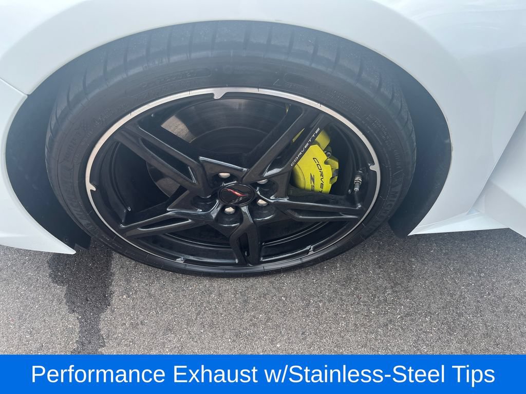 Used 2021 Chevrolet Corvette Stingray Premium Conv w/ Z51 Performance Package RWD image 32