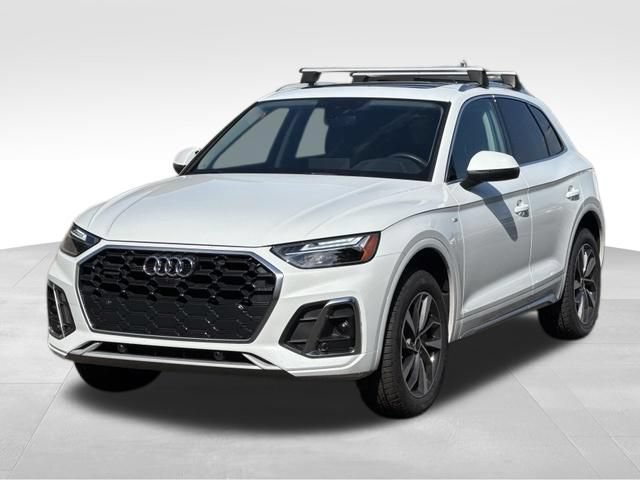Certified 2023 Audi Q5 2.0T Premium Plus w/ Premium Plus Package AWD/4WD image 3