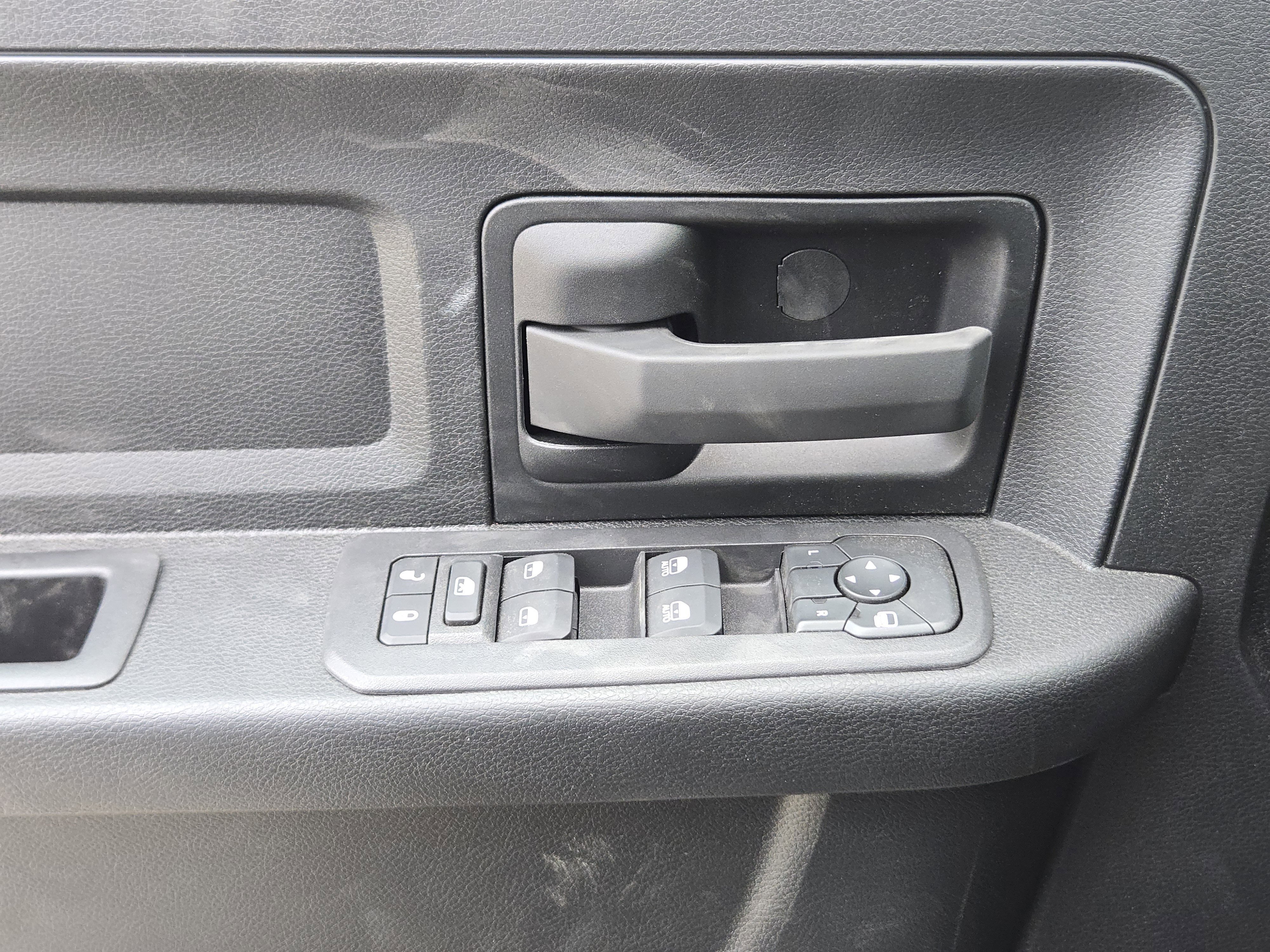 New 2026 RAM 2500 Tradesman AWD/4WD image 18