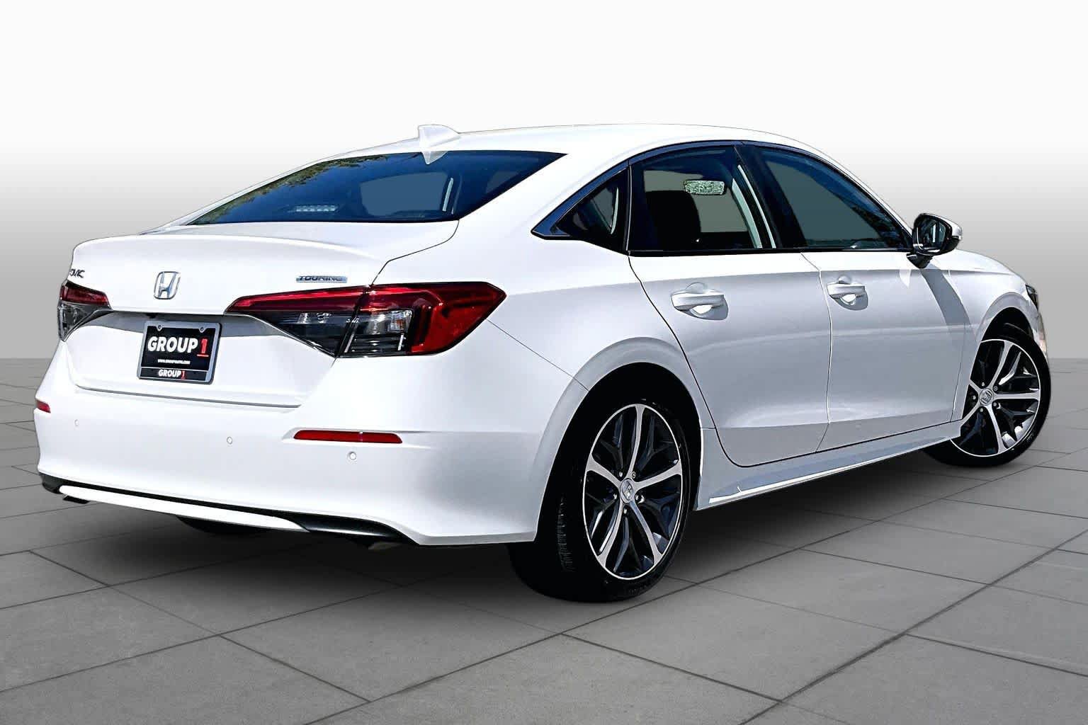 Used 2024 Honda Civic Touring image 12