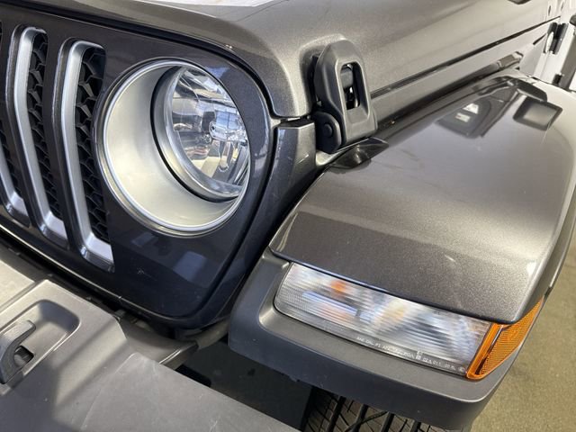 Used 2023 Jeep Gladiator Overland AWD/4WD image 26
