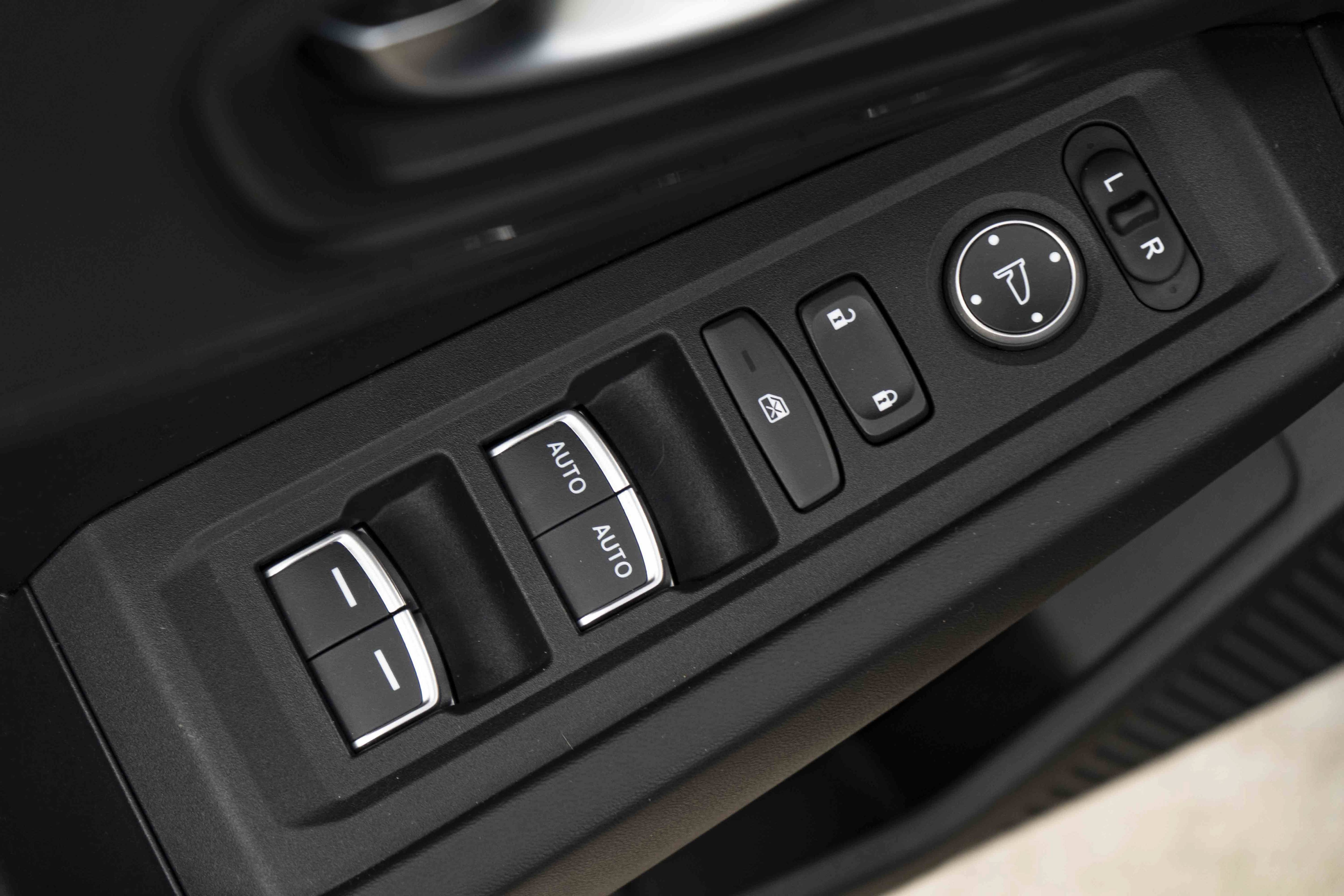 Certified 2024 Honda Accord EX image 37