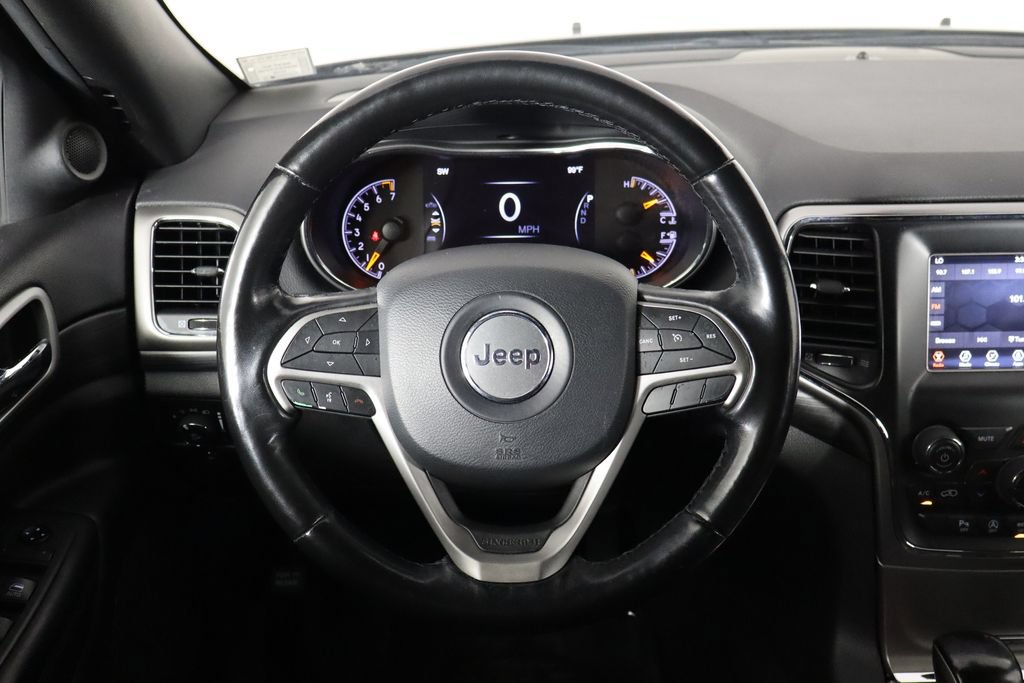 Used 2020 Jeep Grand Cherokee Laredo AWD/4WD image 7