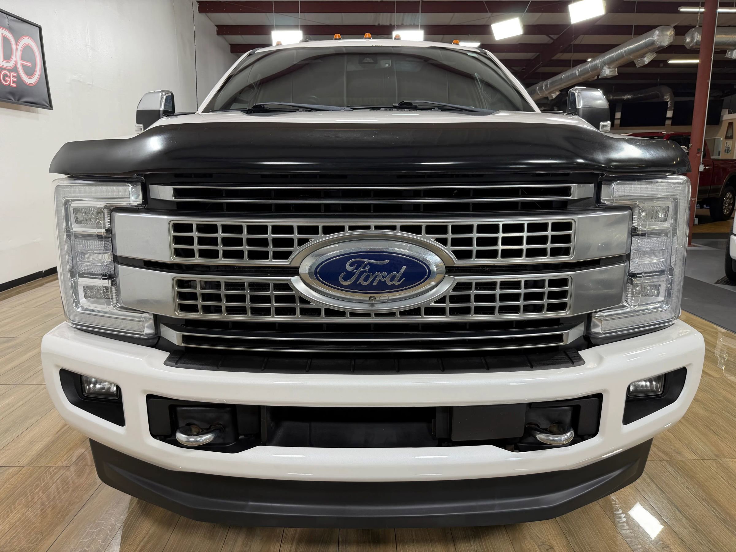 Used 2018 Ford F350 Platinum w/ Platinum Ultimate Package AWD/4WD image 2
