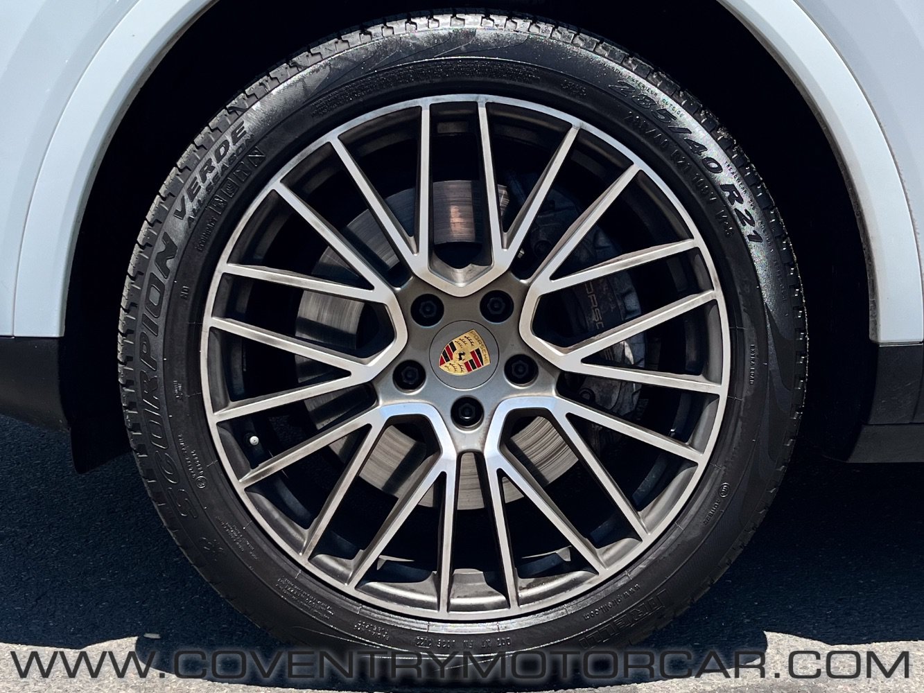 Used 2023 Porsche Cayenne Platinum Edition AWD/4WD image 8