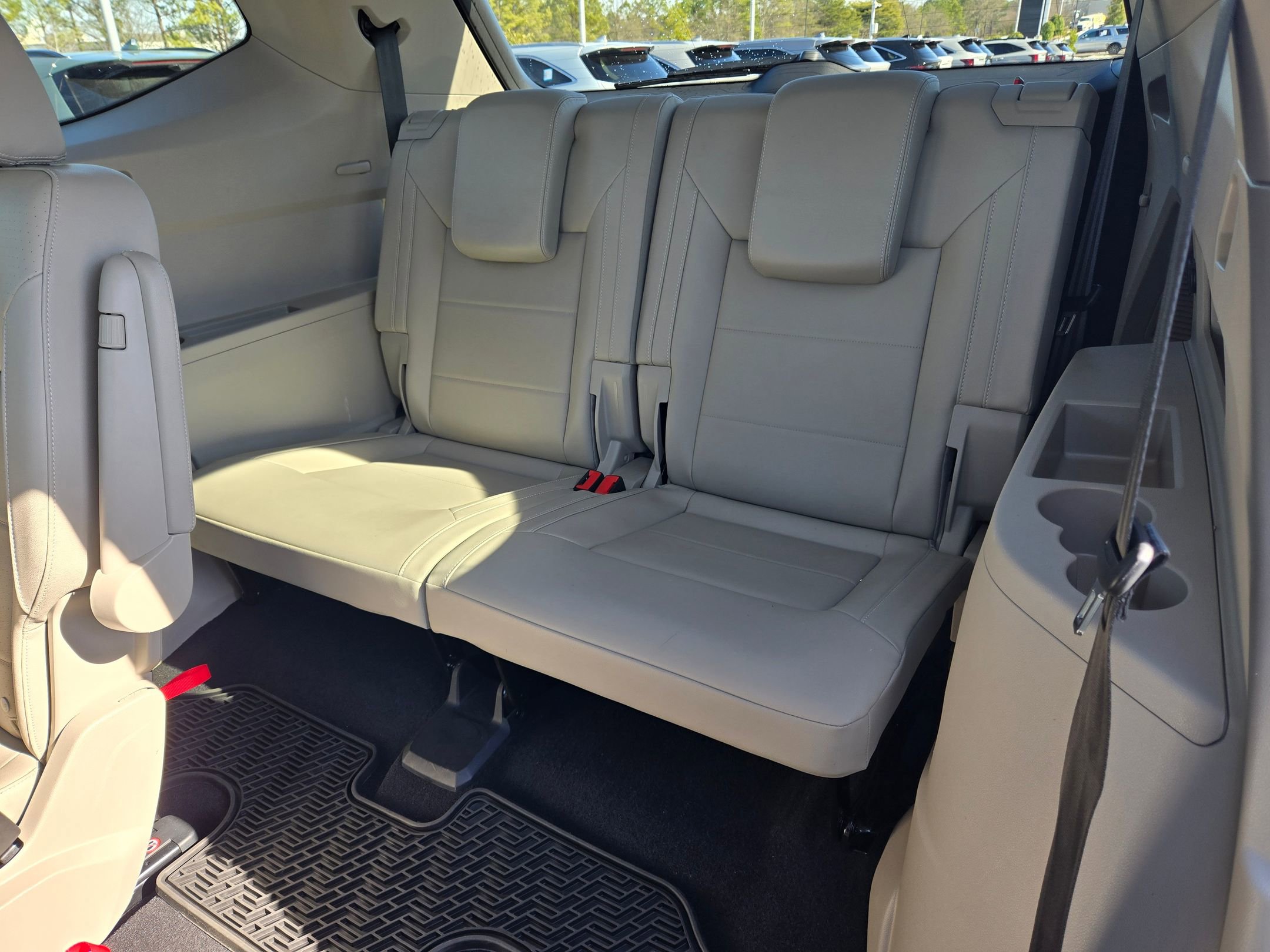 Used 2021 Volkswagen Atlas SE image 31