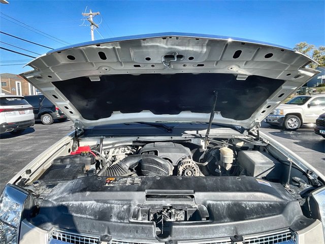 Used 2012 Cadillac Escalade EXT Premium image 29