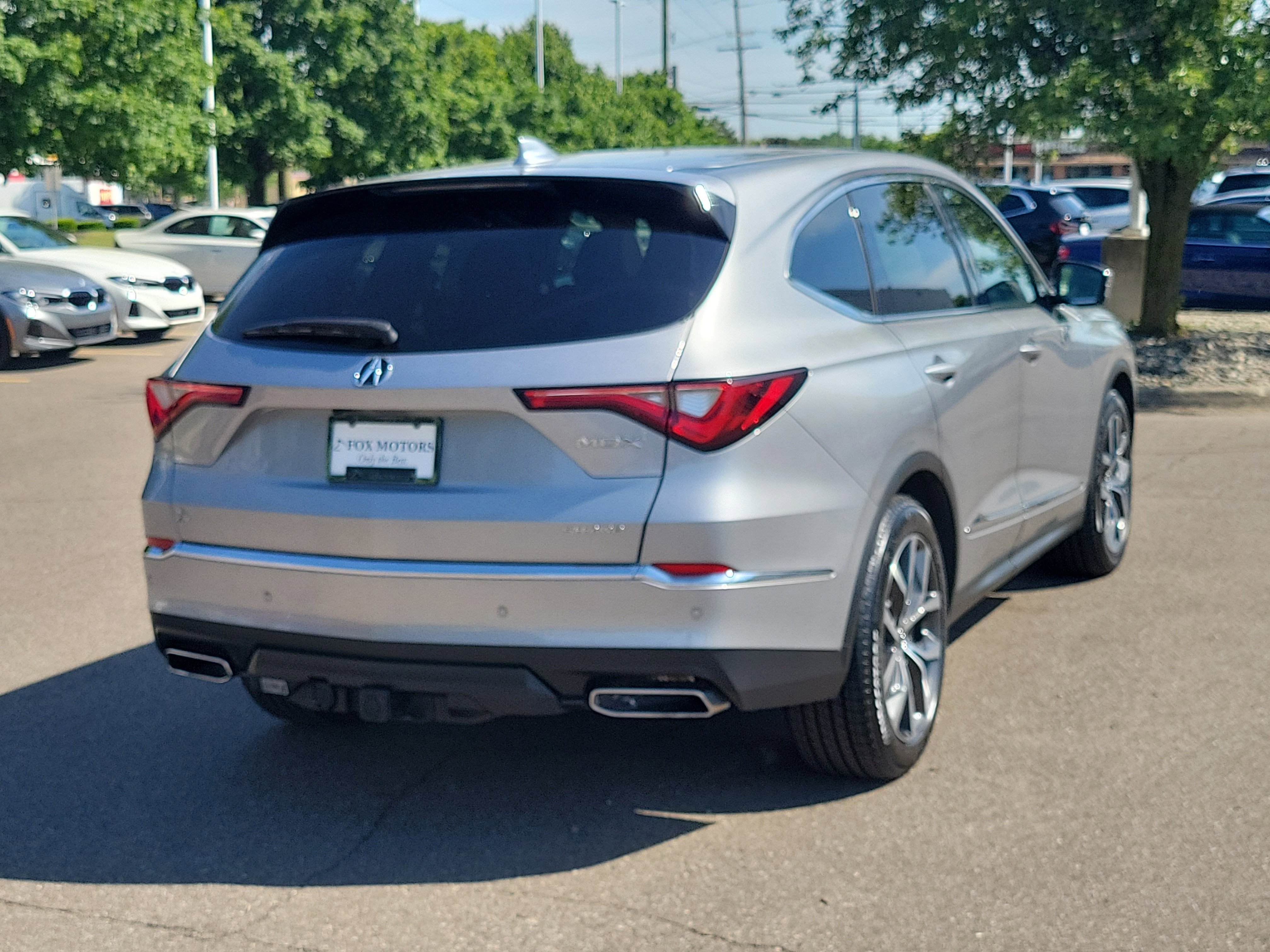 Used 2022 Acura MDX SH-AWD w/ Technology Package image 4