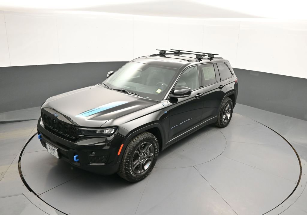 Used 2024 Jeep Grand Cherokee Trailhawk image 35