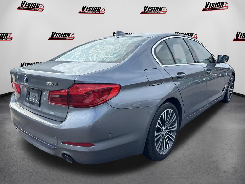 Used 2019 BMW 530i xDrive w/ Convenience Package AWD/4WD image 5
