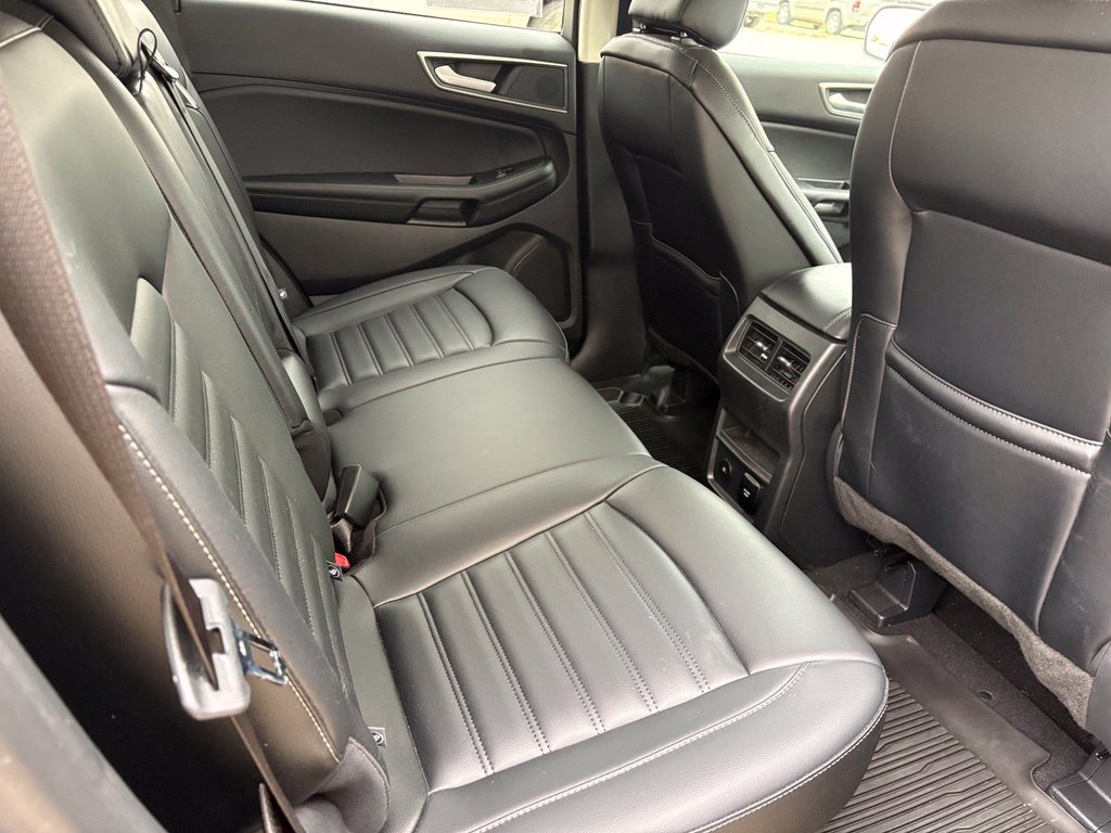 Used 2024 Ford Edge SEL w/ Convenience Package AWD/4WD image 9