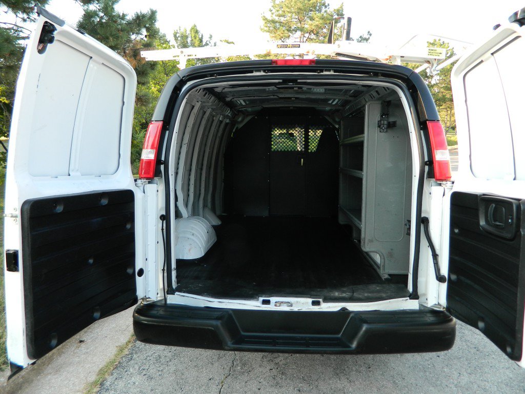 Used 2020 Chevrolet Express 2500 w/ Communications Package RWD image 9