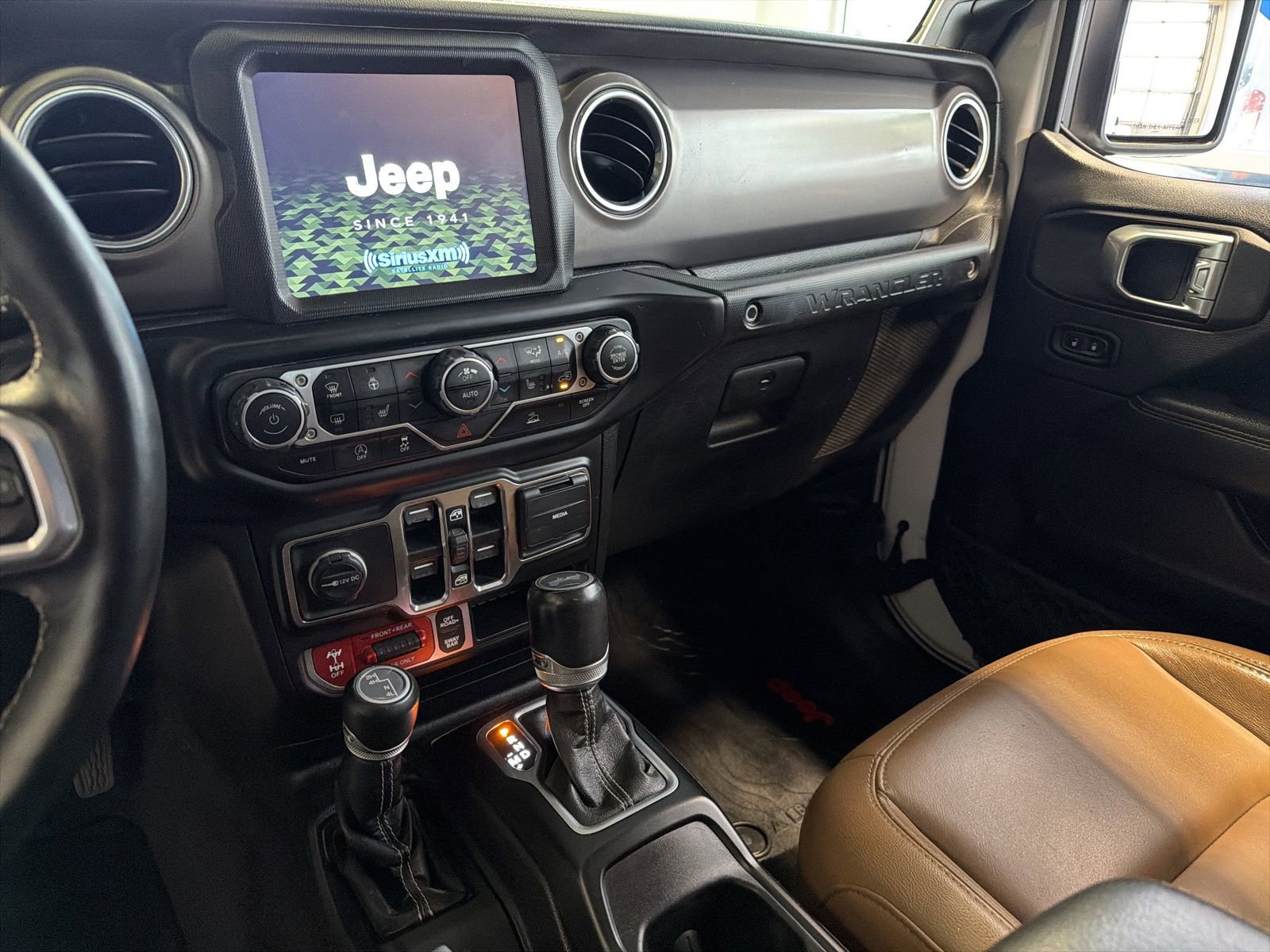 Used 2021 Jeep Wrangler Unlimited Rubicon image 23
