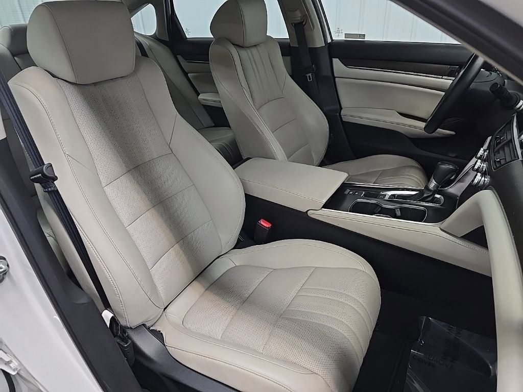 Used 2018 Honda Accord EX-L image 15