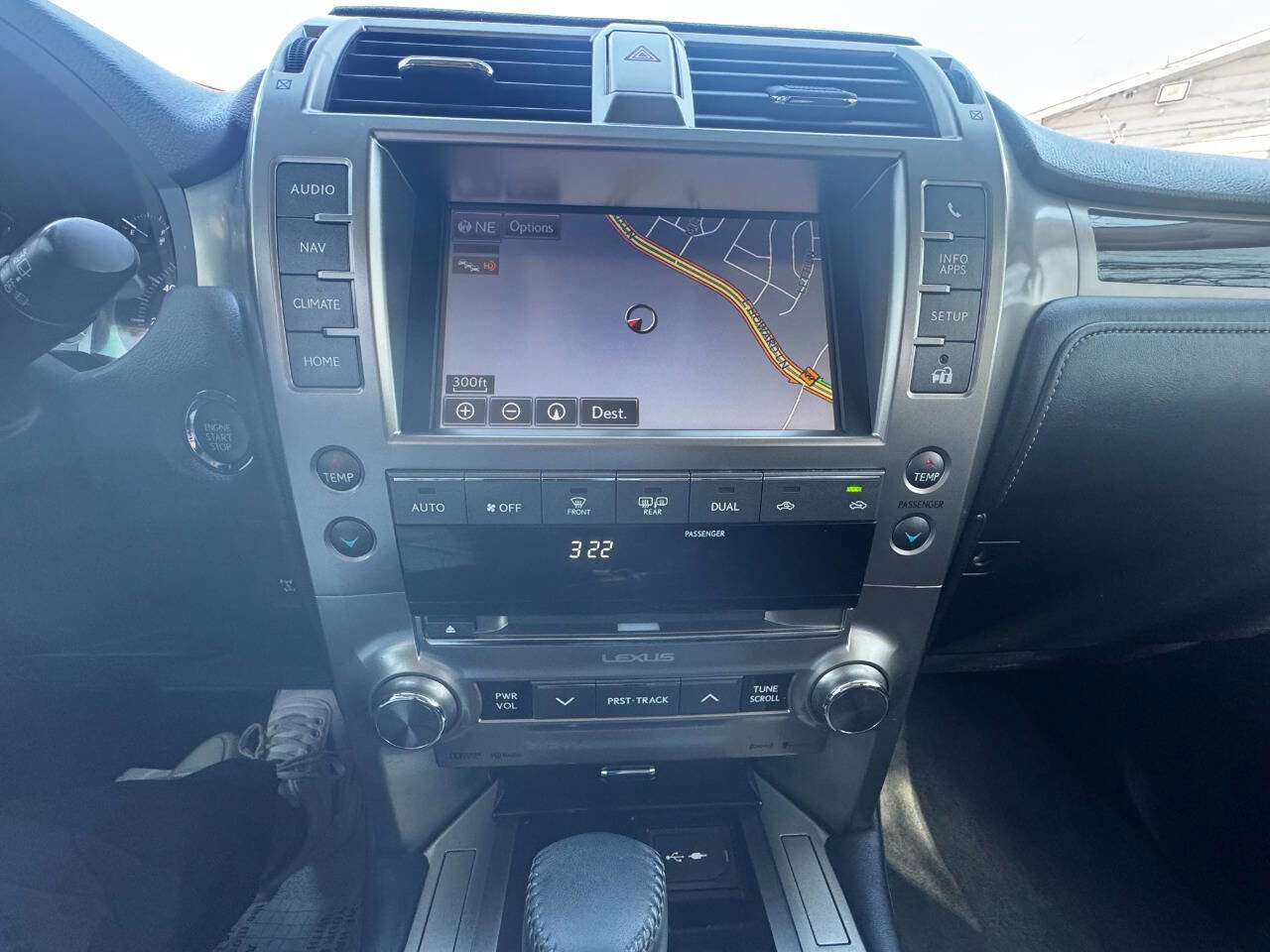 Used 2014 Lexus GX 460 image 21