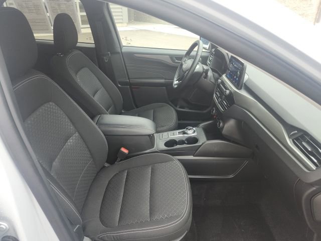Used 2025 Ford Escape Active w/ Cold Weather Package image 11