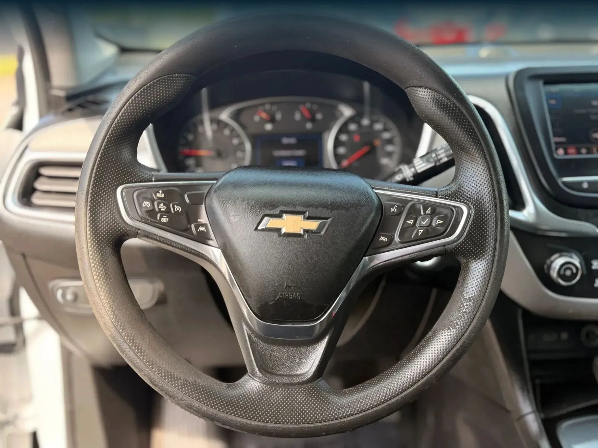 Used 2020 Chevrolet Equinox LT FWD image 23