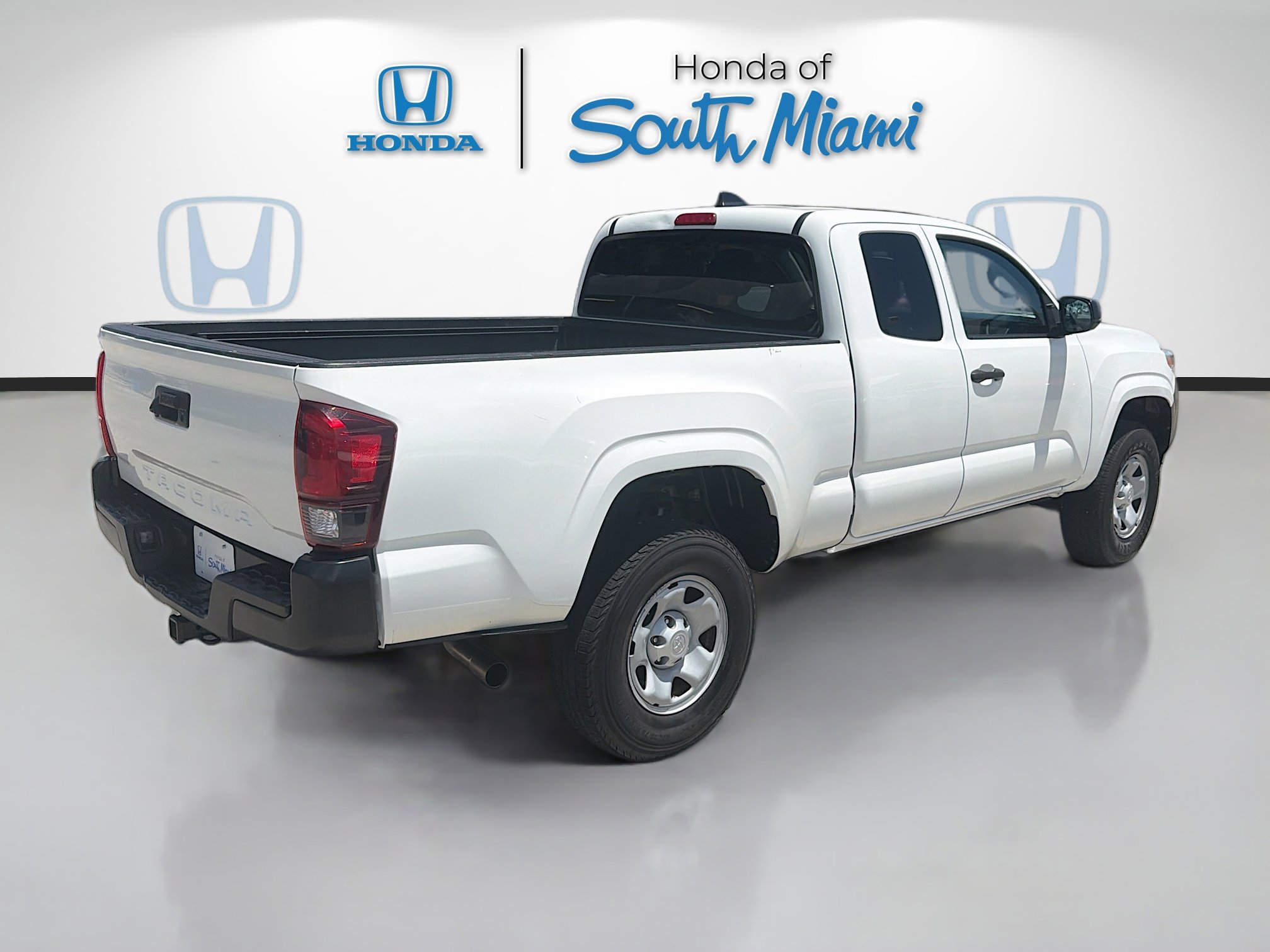 Used 2020 Toyota Tacoma SR RWD image 7