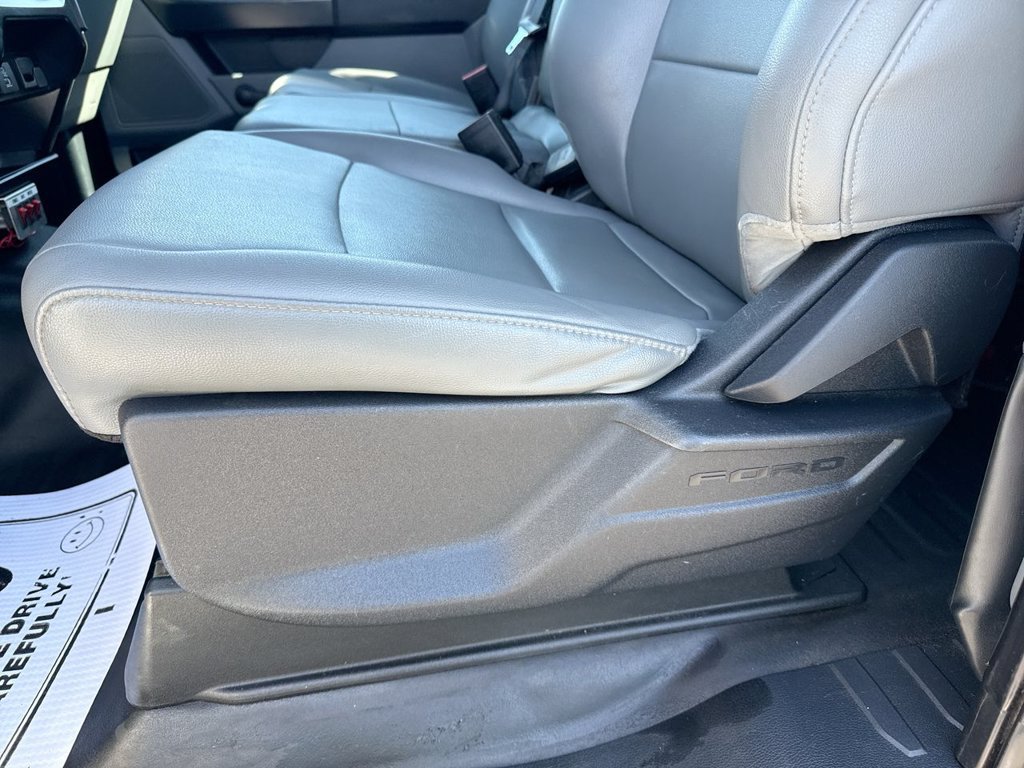 Used 2022 Ford F150 XL RWD image 12